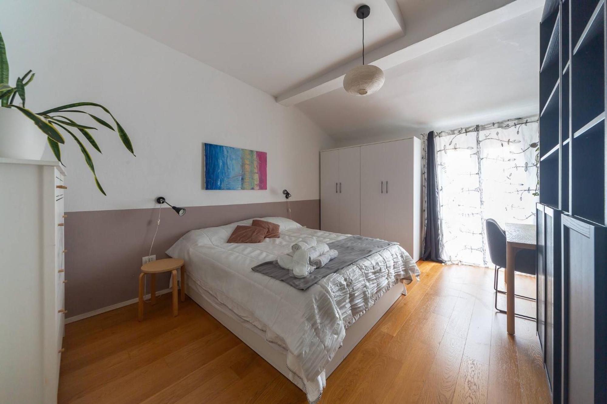 Locami Gorla M1 Apartment *